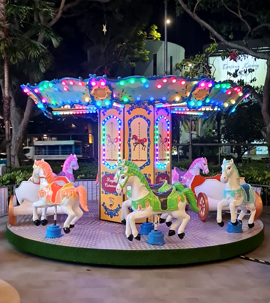 Deluxe Horse Carousel